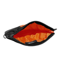 POCHETTE PLATE MATELASSÉE POM M (NOIR) | RECYCLÉ